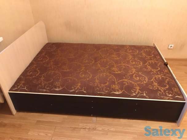 Продам б/у диваны и кровати, фотография 4