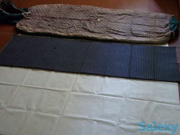 Продается советский спальник и коврик 'каремат' в хорошем состоянии., фотография 1