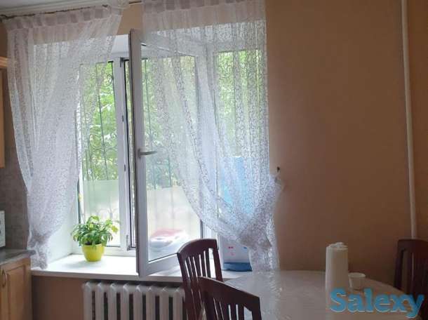 Продаётся 3-комнатная квартира от первых хозяевв хорошем состоянии находится в золотом квадрате!, фотография 8