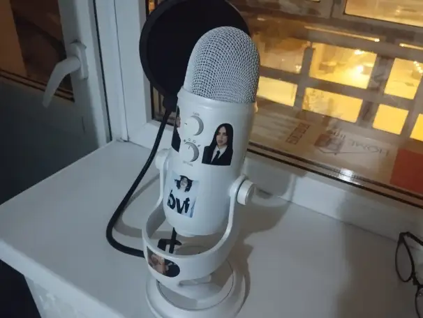 USB микрофон Blue Yeti белый, фотография 3