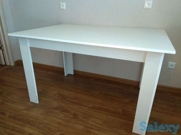 Продам светлый кухонный стол, фотография 1