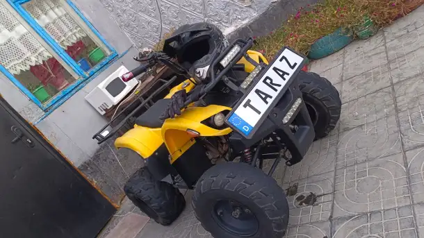 квадроцикл продам или обмен на айфон, фотография 4