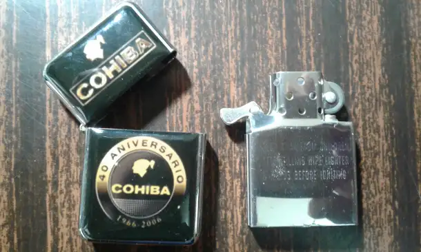 Коллекционная бензиновая зажигалка Cohiba 2006 г., фотография 4