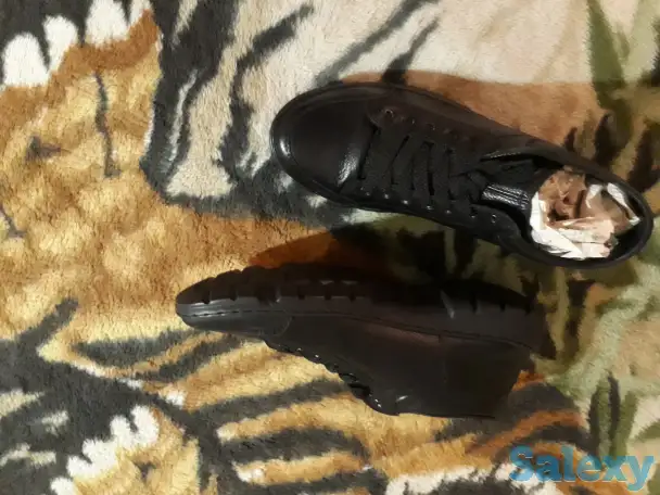 Кроссовки новые, кожаные, ручная сборка, 43 размер, торга нет., фотография 3