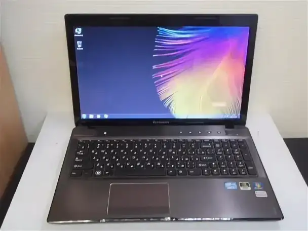 Lenovo IdeaPad Z570, фотография 1