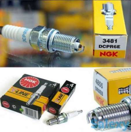 Магазин автозапчастей. Свечи зажигания., фотография 1