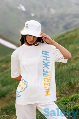Белая футболка 
