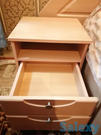 Продам недорого прикроватные тумбочки, фотография 2