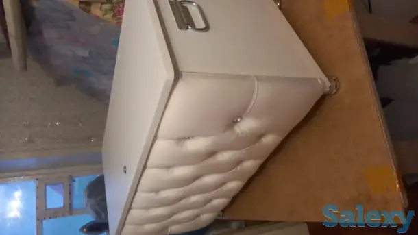 Продаю Сундуки пуфики . Делаю на заказ мебели и реставрирую старые Сундуки диваны кресла, фотография 3