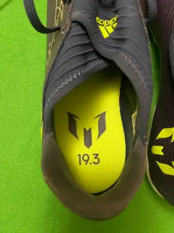 Бутсы Adidas Nemeziz Messi c автографом Месси, фотография 5