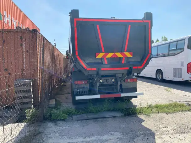 самосвал, фотография 1