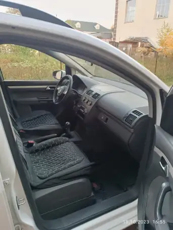 Продажа авто Volkswagen Touran, фотография 8