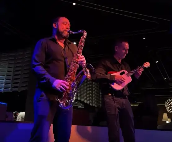 Саксофонист Алматы на свадьбу, день рождение, романтический ужин, фуршет, выставку, выпускной, фотография 3