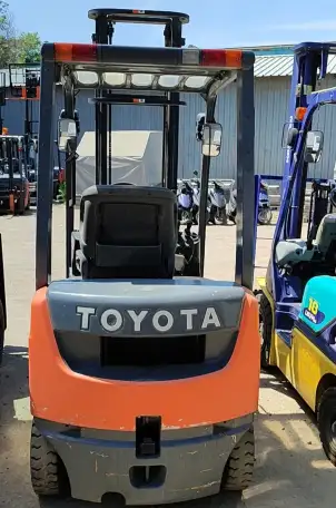 Вилочные погрузчики Toyota 1.5 тонн из Японии, фотография 4