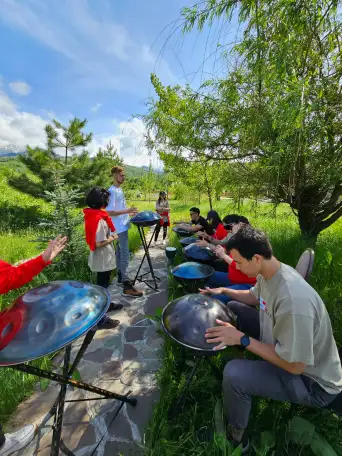 Мастер-классы на праздники по барабанам, хэндпанам хангам, барабанам джембе, шанкобызам варганы, бубнам, глюкофонам, фотография 7