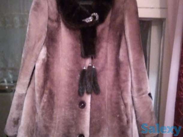Продам шубу мутон  на воротнике , на рукавах  черная норка размер 50 , 52  состояние отличное  , в пользовании 1 год, фотография 1