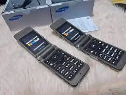 раскладушка Samsung GT-S3600, фотография 1