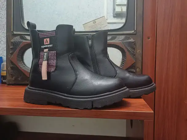 Продам ботинки, фотография 1