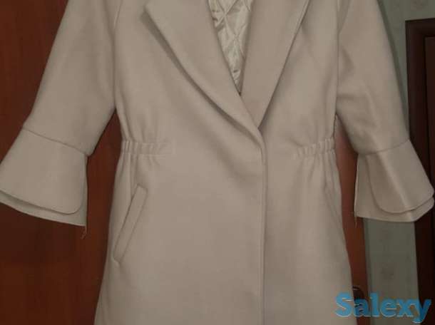 Пальто (черное, молочное, красное), фотография 3