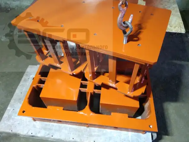Матрица на вибропрессующее оборудование., фотография 3