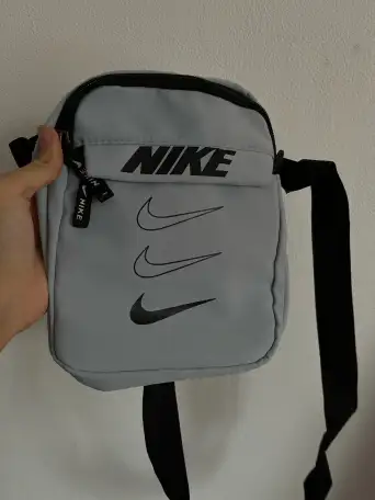В продаже барсетки бренда найк, фотография 3