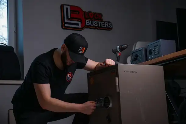 Вскрытие замков, авто, сейфов. Ремонт, замена и установка замков, фотография 2