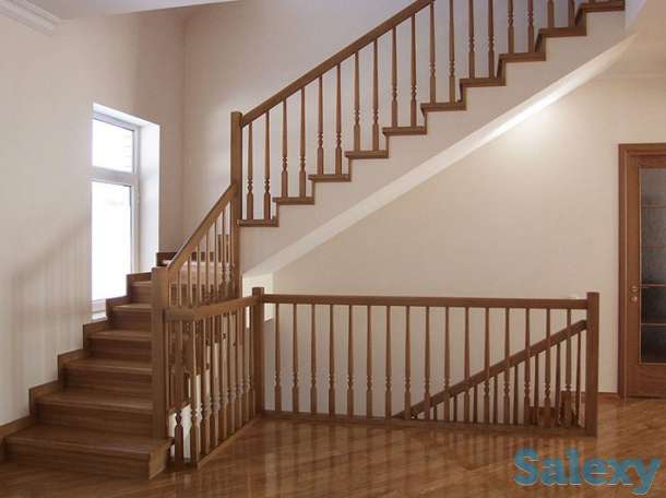 Изготовление деревянных лестниц,дверей. Материал сосна, бук, ясень., фотография 6