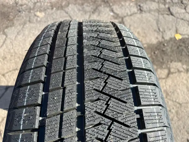 235.55.19 Triangle PL02 105V, фотография 1