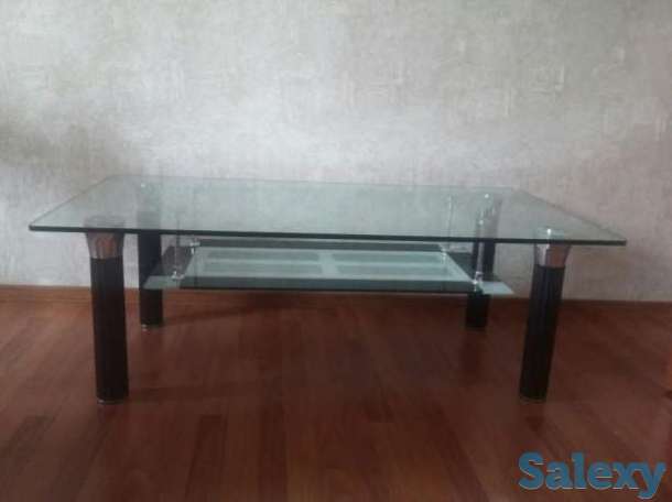 Журнальный столик, фотография 1