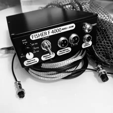 Электронная приманка для отлова и гона рыбы Fisher F 4000, фотография 1