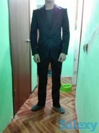 Срочно продам костюм.(пиджак и брюки)в хорошем состоянии., фотография 1