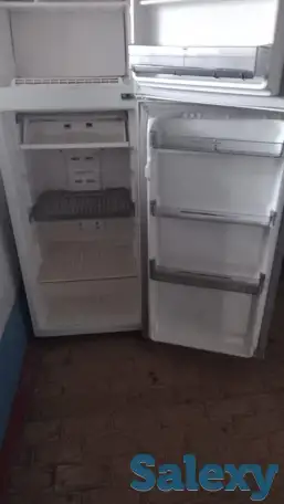 Продам б/у холодильник и газ плиту , всё работает. За все 7000, фотография 1