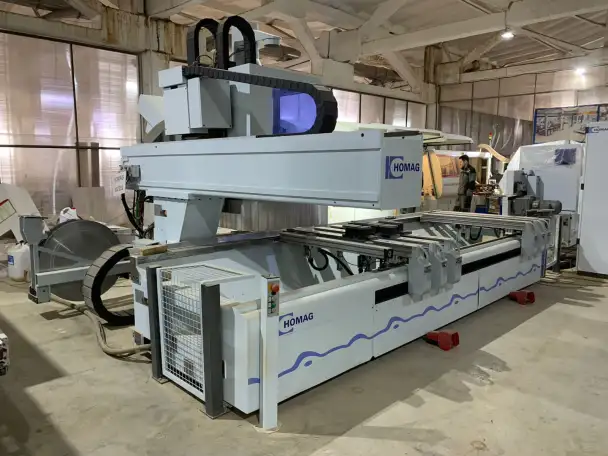 HOMAG BAZ 211 Обрабатывающий центр с узлом кромкооблицовки, фотография 2