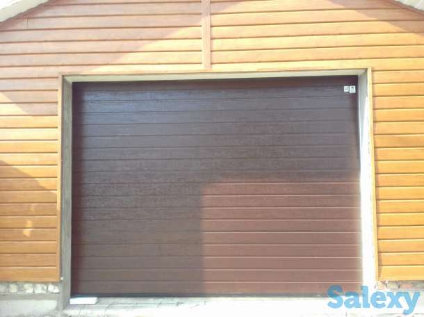 Секционные гаражные ворота, фотография 2
