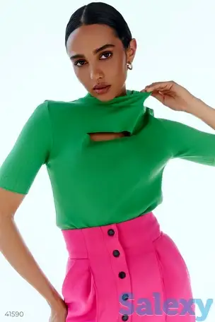 Яркий трикотажный топ, фотография 1