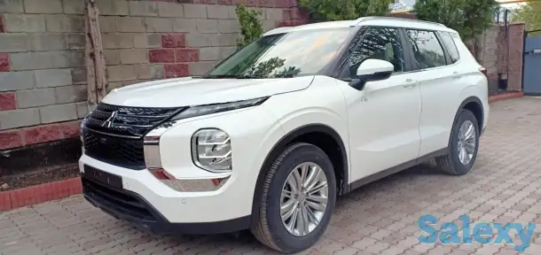 Mitsubishi Outlander, фотография 1