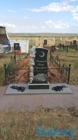 Памятники и надгробия, фотография 7