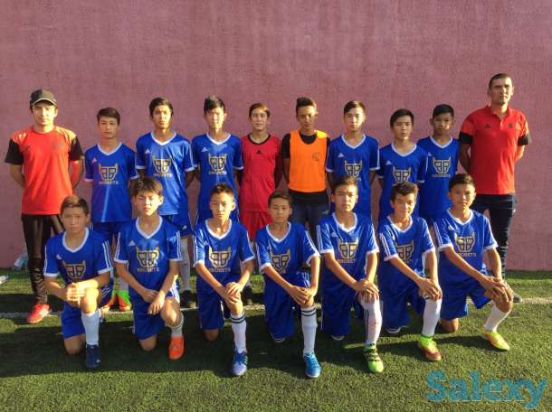 Набор в детскую футбольную команду 