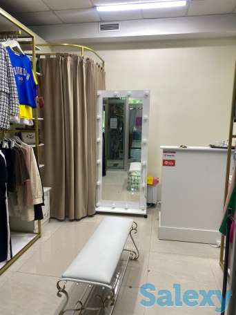 Продам действующий Бутик женской одежды, фотография 1