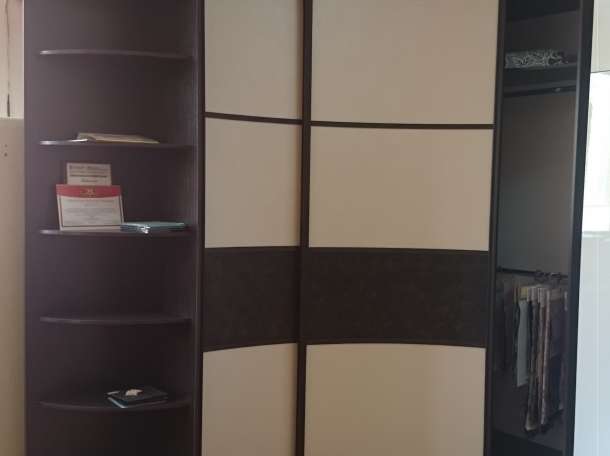 Радиусный шкаф-купе, фотография 1