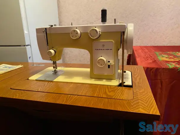 Ножная швейная машинка, фотография 3