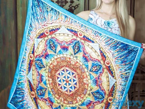 Авторские платья и платки от бренда 