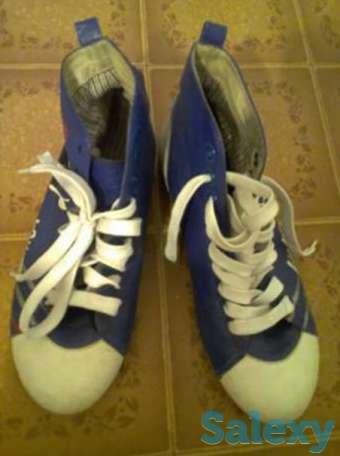 Спортивная женская обувь, фотография 1