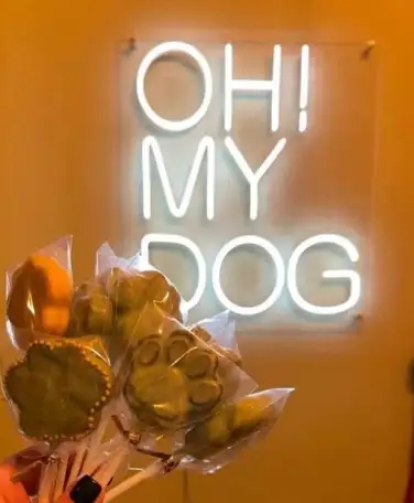 Неоновые вывески, фотография 2