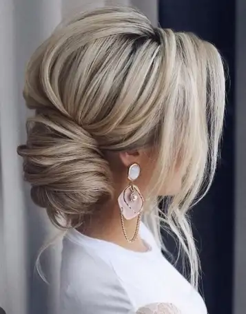 Маникюр, плетение волос, прически, фотография 4