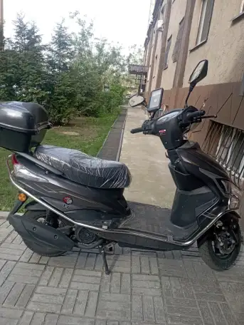 Супер резвый скутер, фотография 1