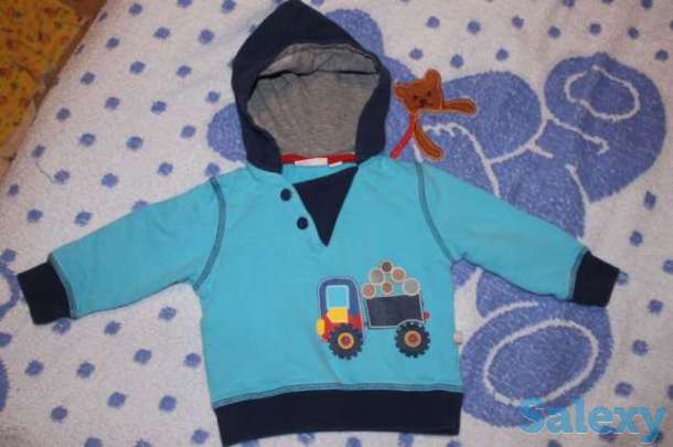 Кофта с капюшоном, фотография 1