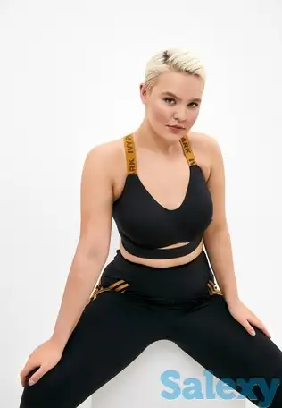 Топ спортивный adidas originals, фотография 1