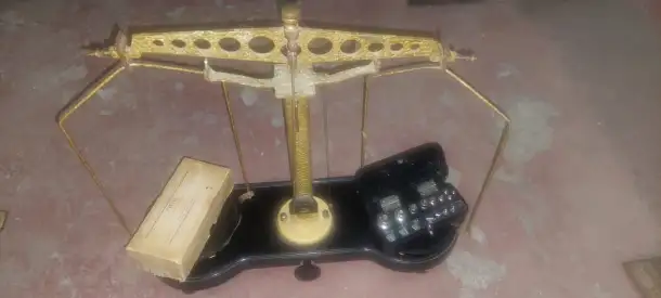 Весы лабораторные, фотография 1