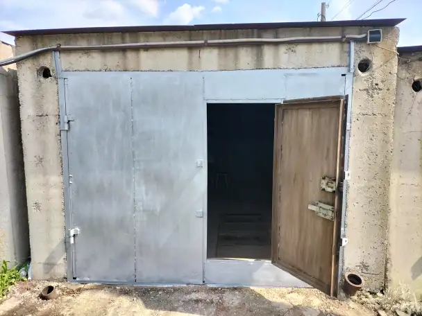 Продам гараж в 13-м обществе рядом со второй проходной., фотография 1